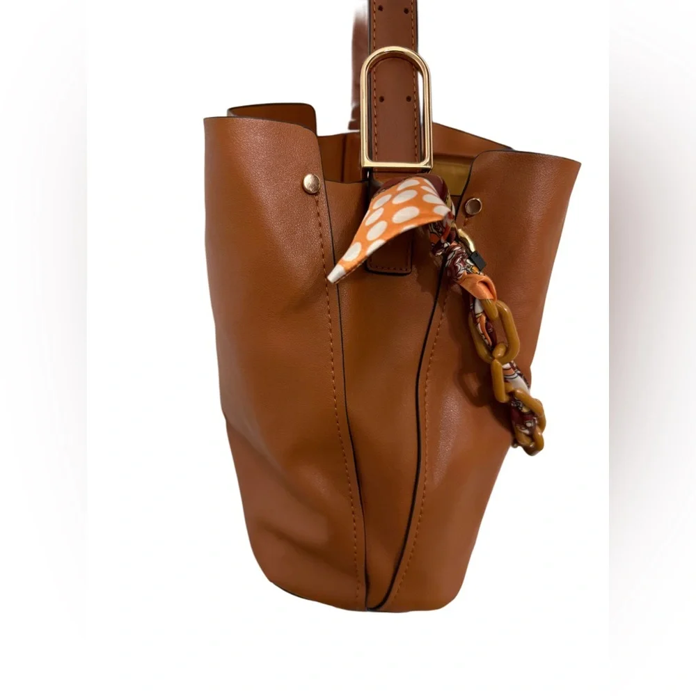 BROWN BUCKET CHAIN  BAG NWOT