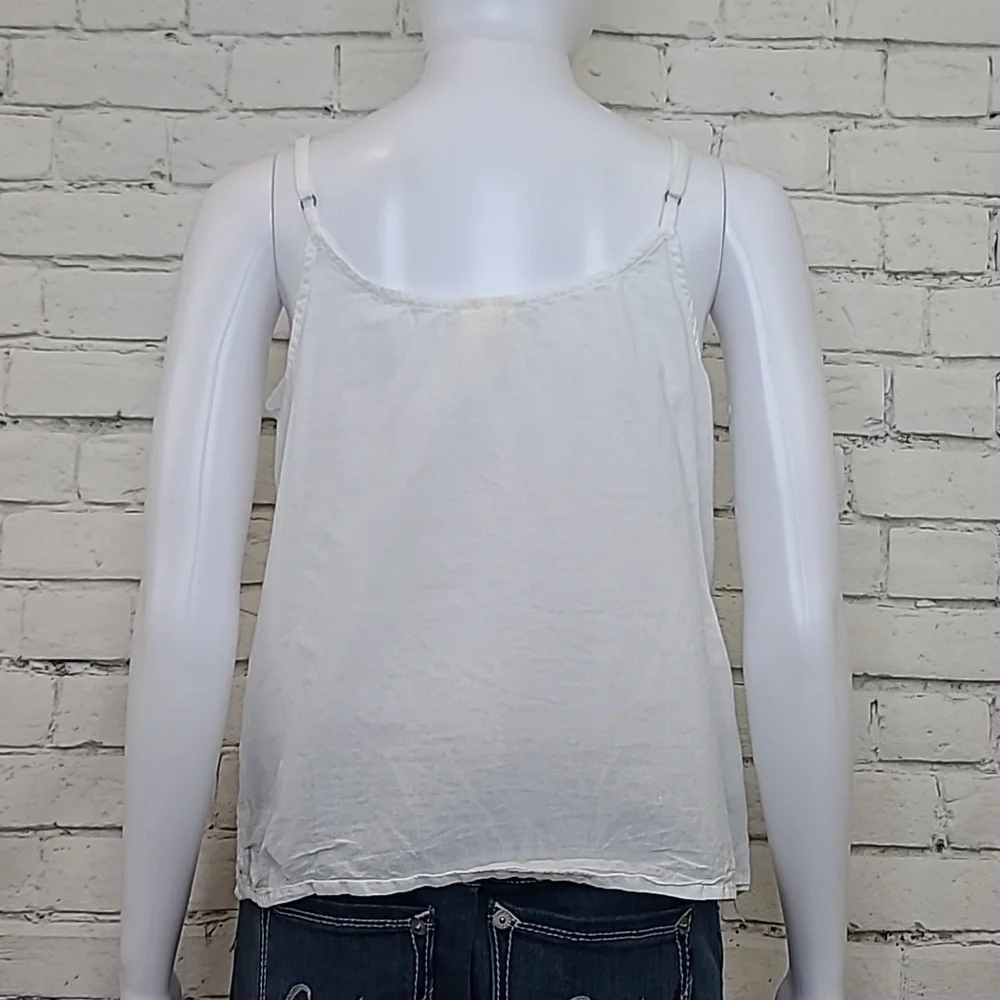 Japna eyelet lace