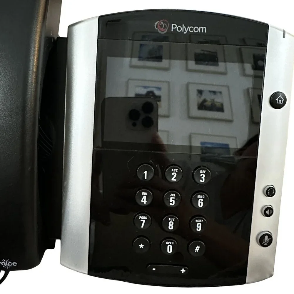 Polycom size 001