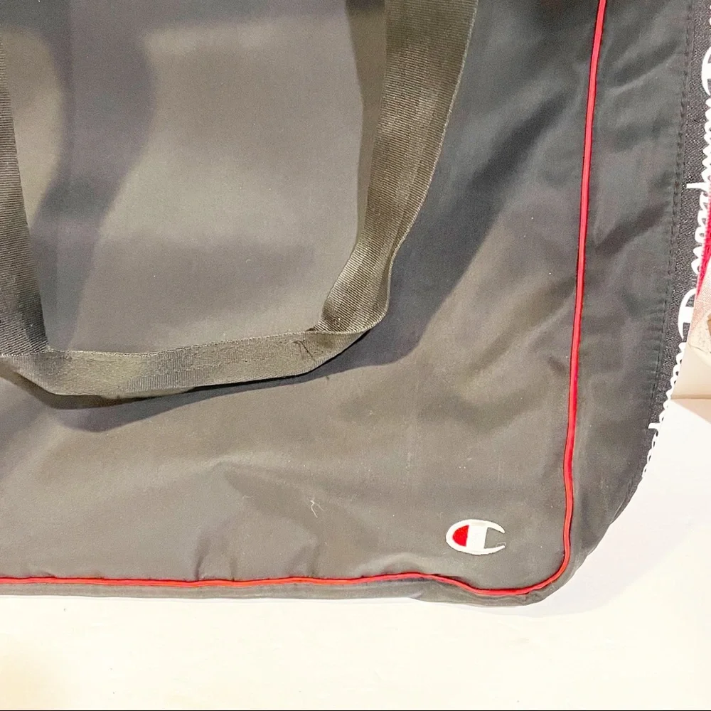 Champion black laptop