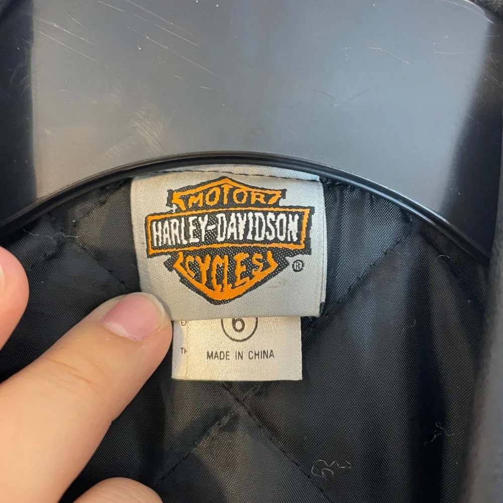 Harley-Davidson embrace spirit