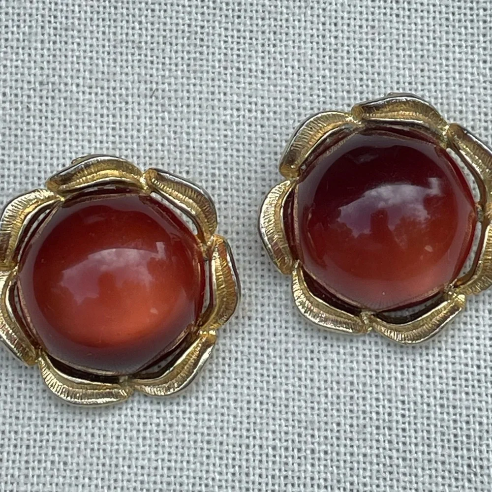 Vintage large 1”