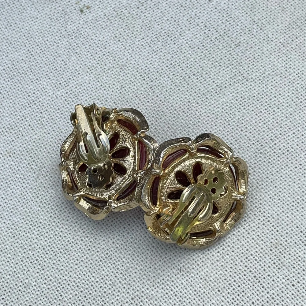 Vintage large 1”