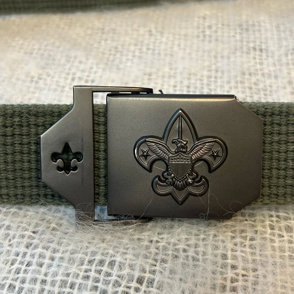 Boy Scouts of America olive green belt Size M/L 42” EUC