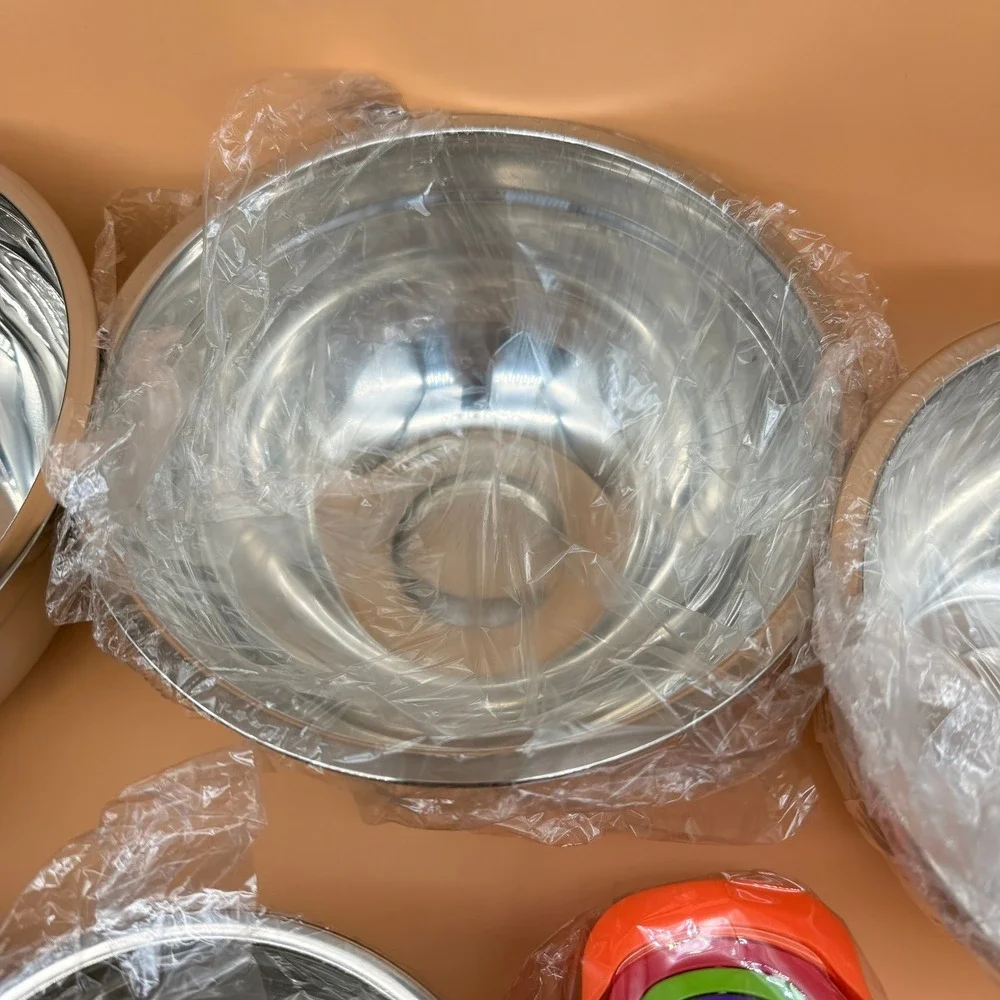 Stainless Steel Nesting Mixing Bowls Set w/ Airtight Lids & Utensils