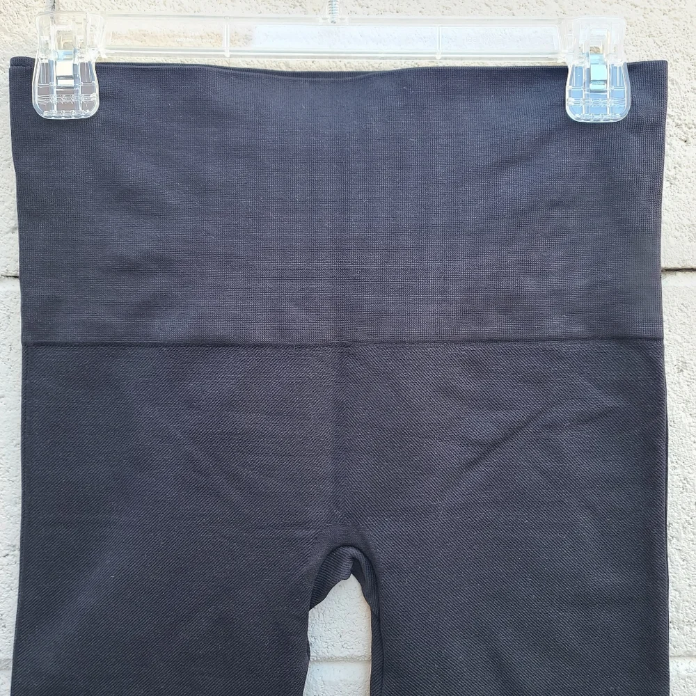 Spanx | Look at Me Seamless Stretchy Knit Leggings in Very Black Size Large