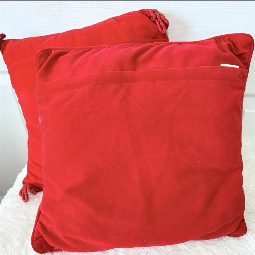 (2)Vintage Victorian Christmas Wool Needlepoint Throw Pillows Red Velvet Back