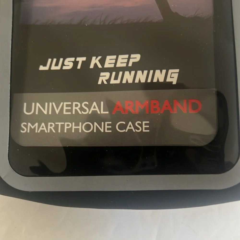 Universal armband smartphone
