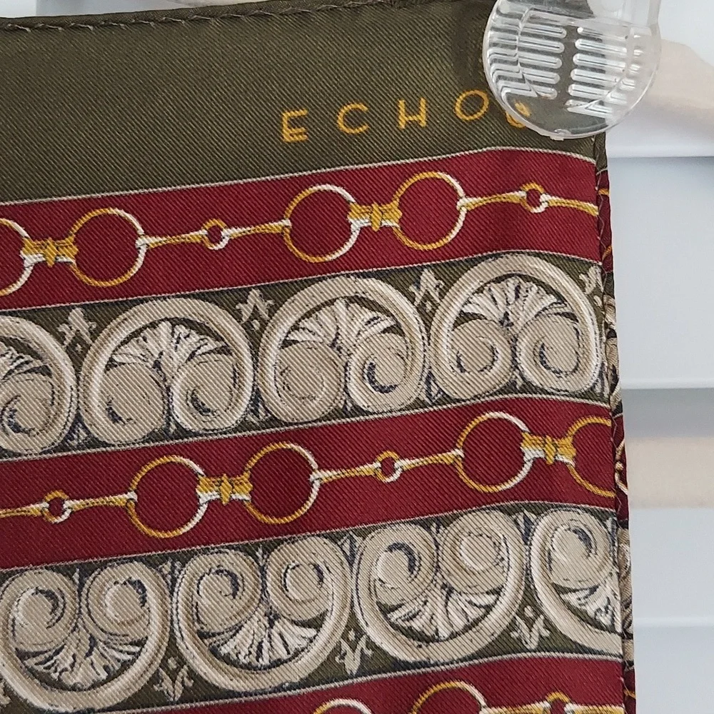 Echo scarf silk