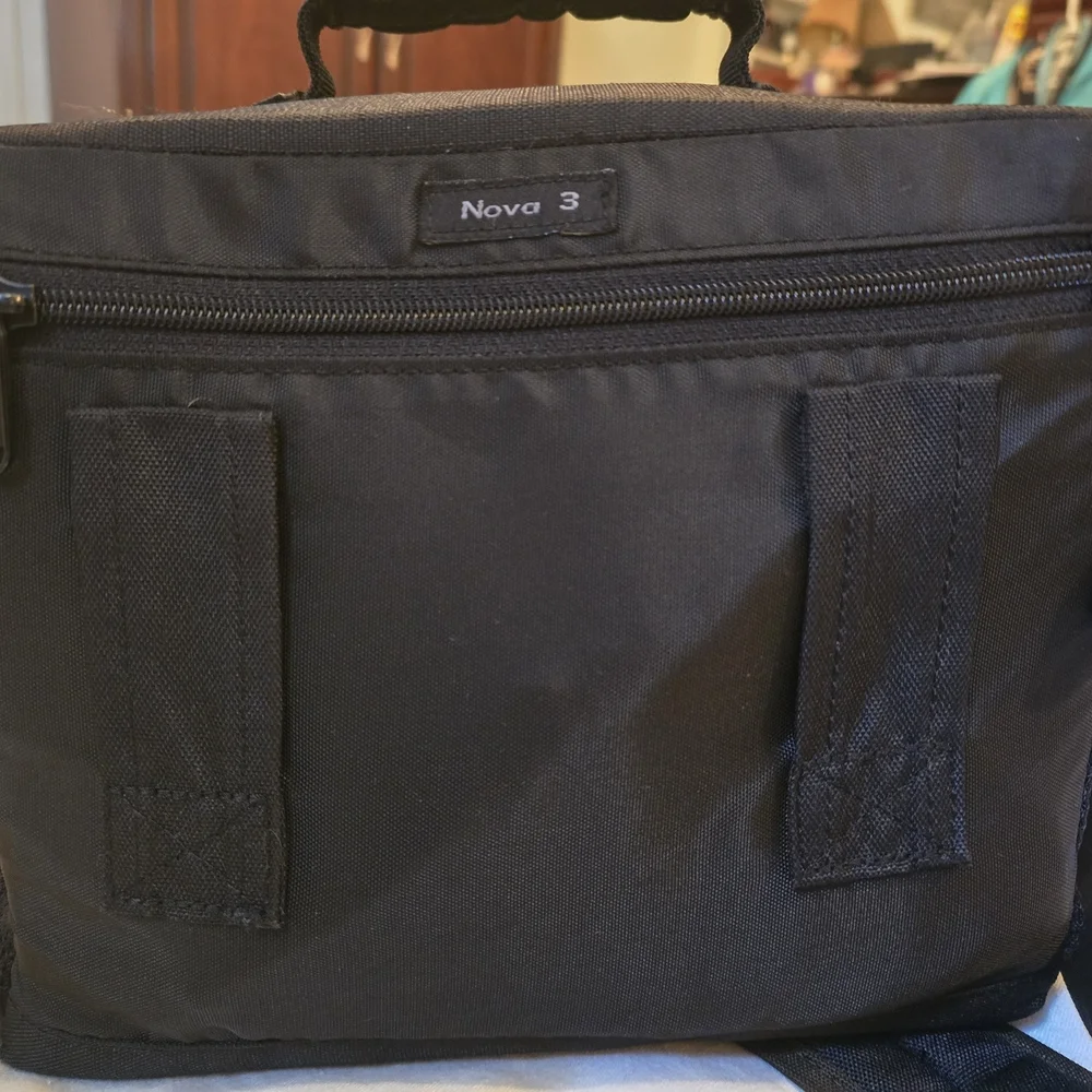 Lowepro discover perfect