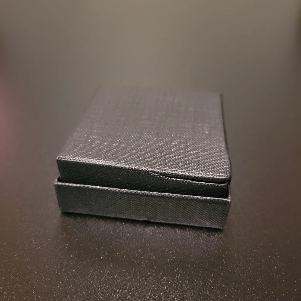 The Real Pearl Co. colors black