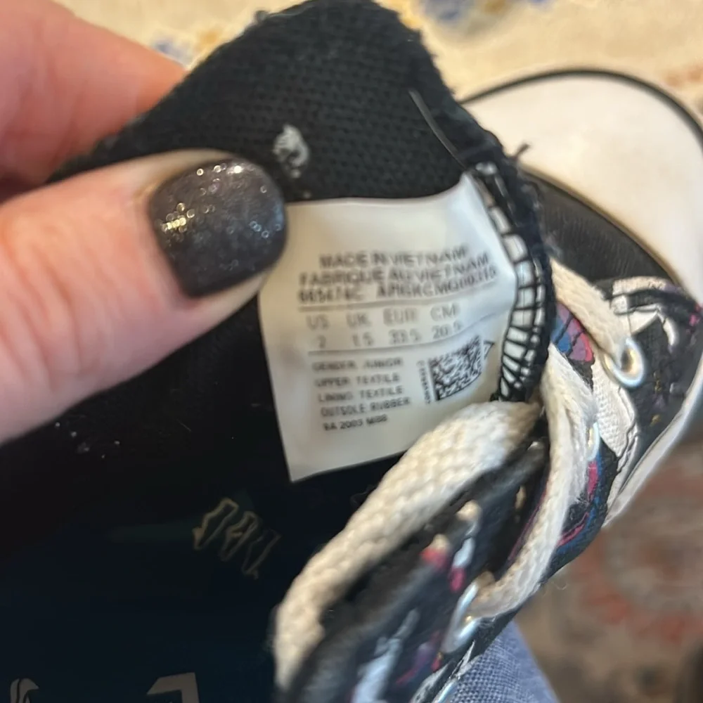 Converse magical unicorn