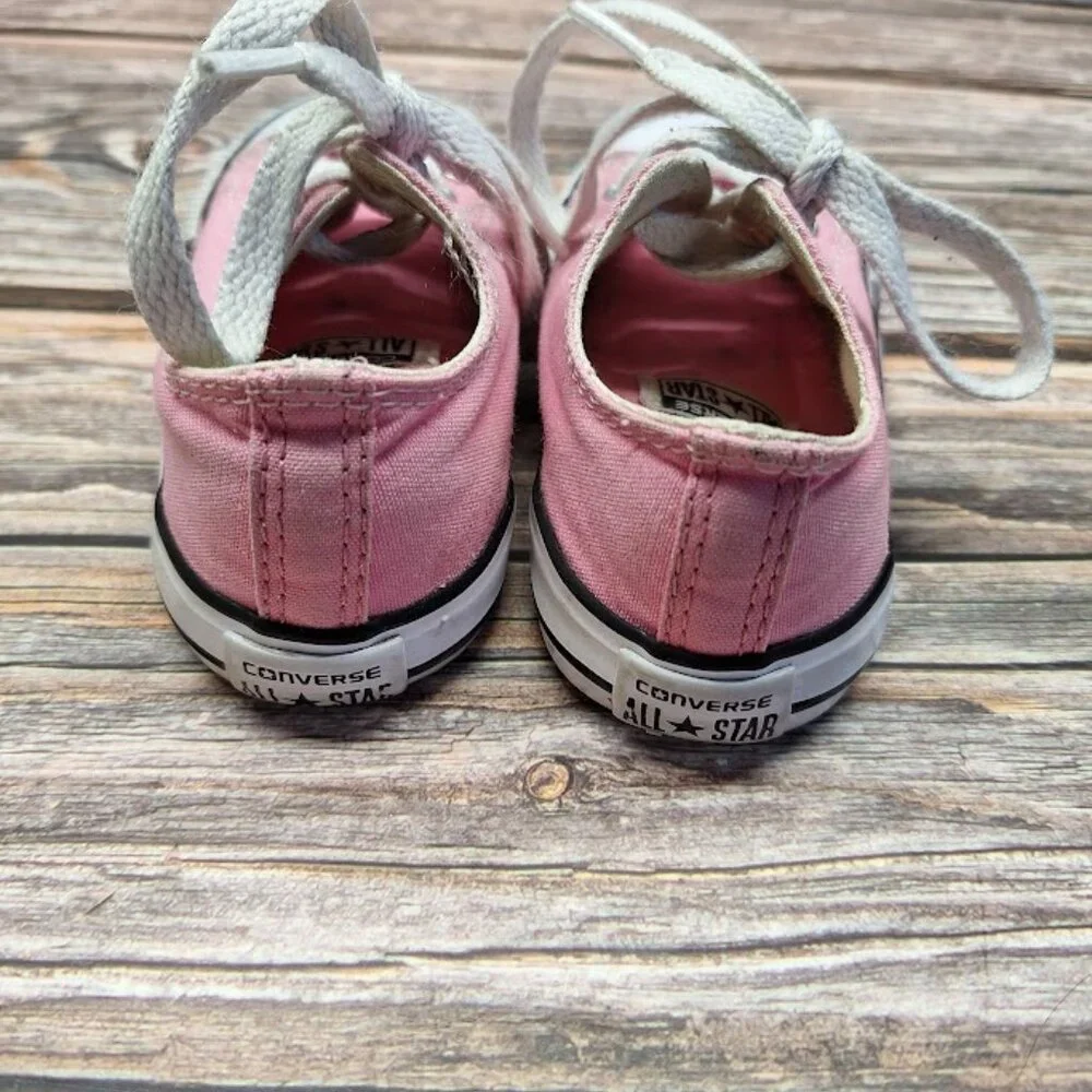 Converse taylor baby