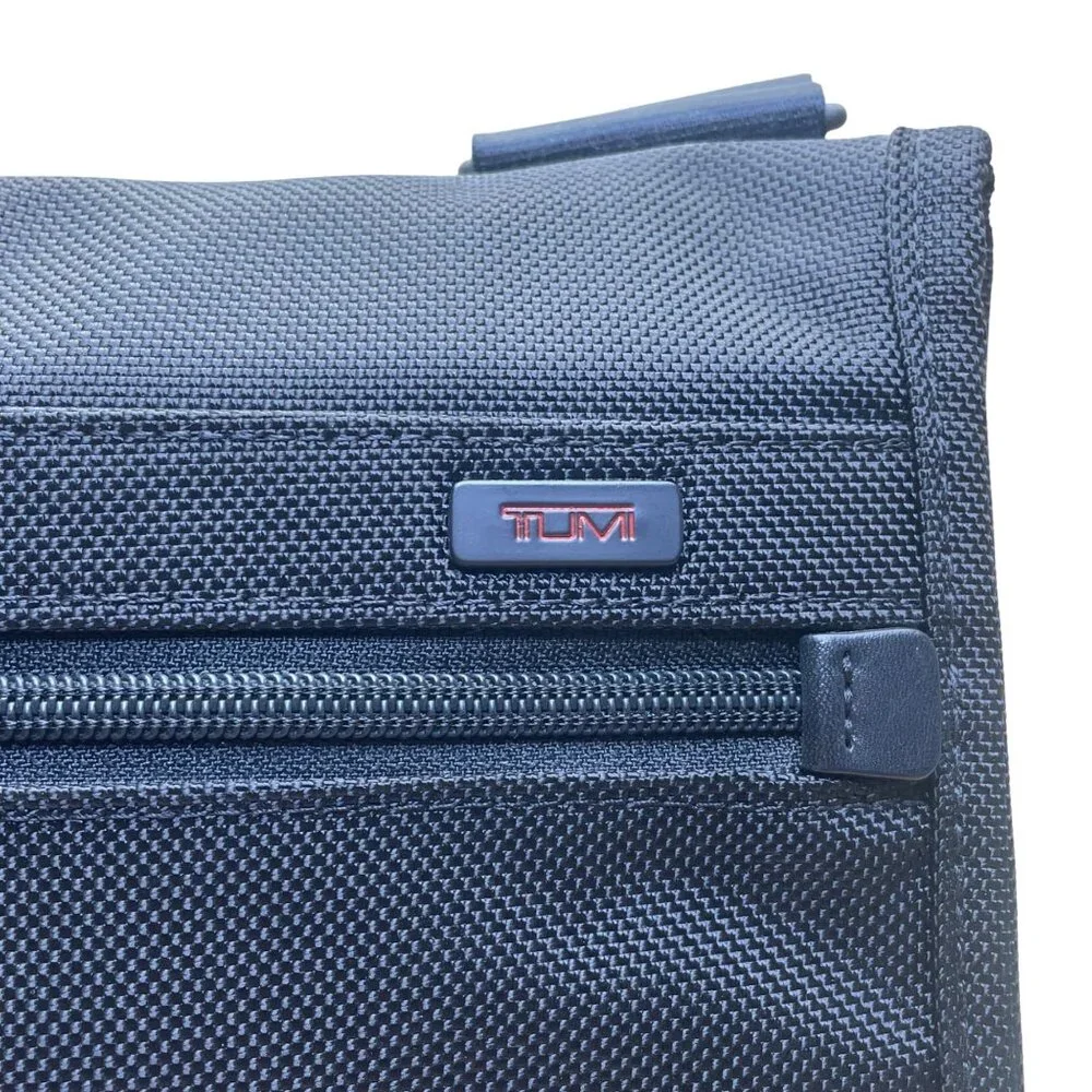 Tumi durable black