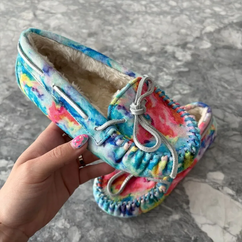 Minnetonka Moccasin Kids' Faux Fur Colorful Tie-Dye Size 12