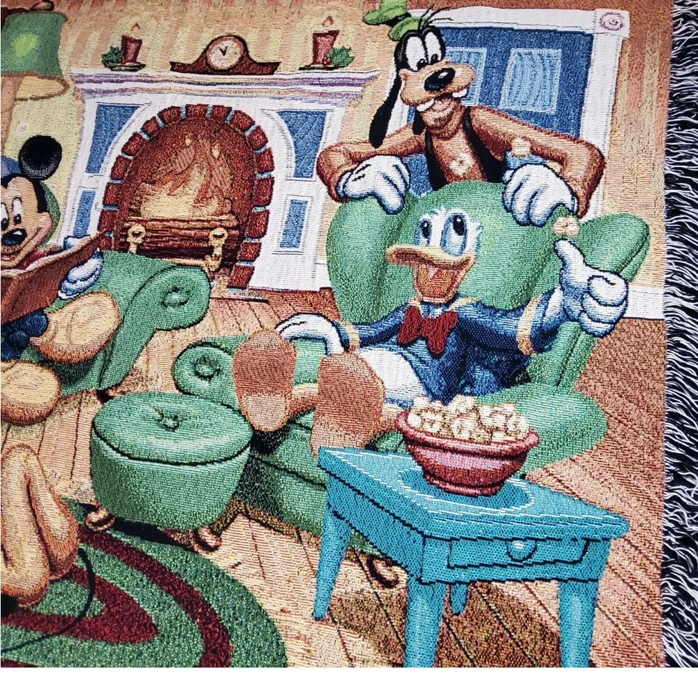 Walt Disney Holiday Christmas Tapestry Throw Blanket Mickey Minnie & Friends