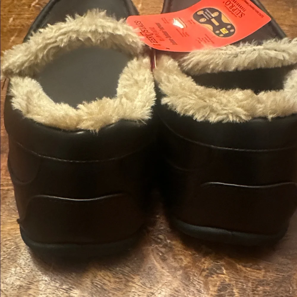 NWT, Deer Stags Men's Dark Brown Slip-Ons, Indoor/Outdoor Size 8