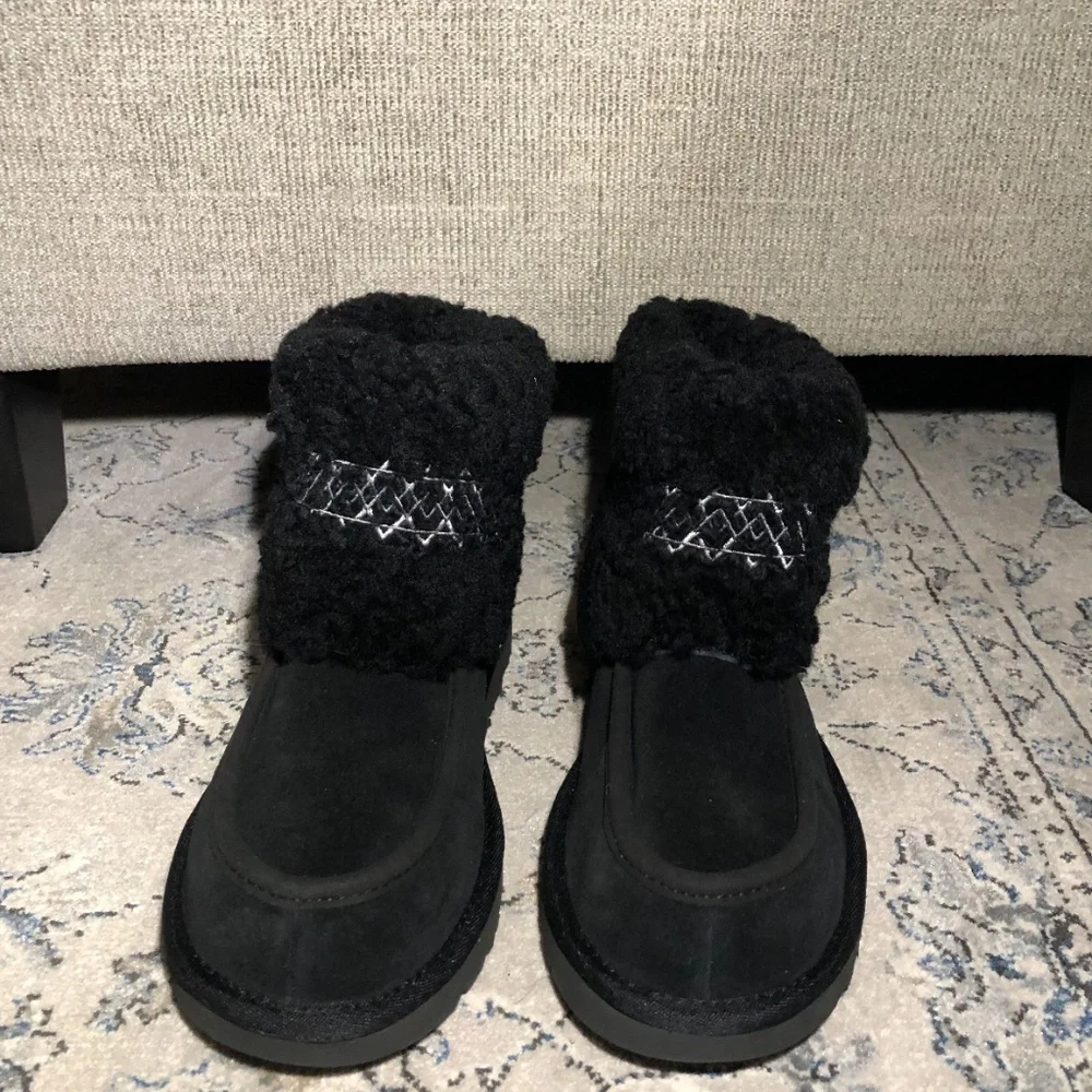 UGG Mini Braid Cuff Boots Black