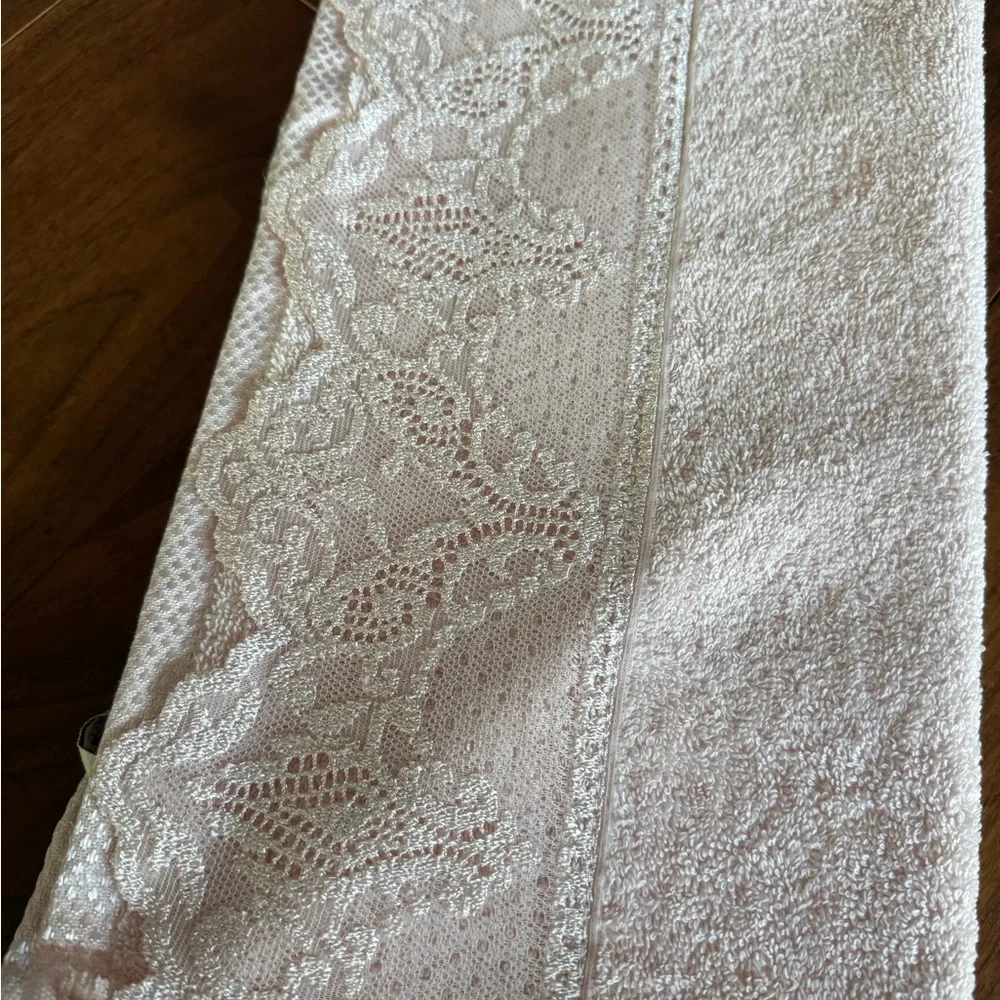 [Linens] Light Powder Pink Towel with Lace Detail