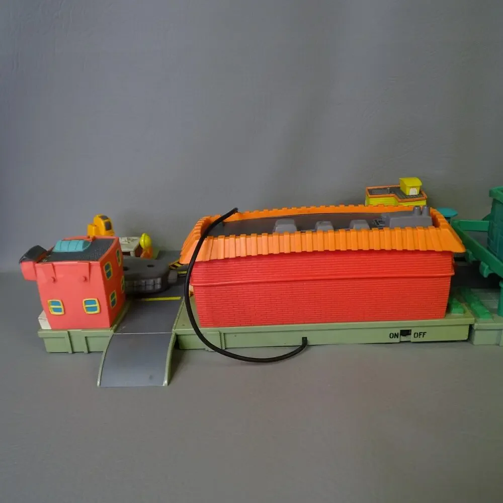 Phat Boyz City Phast Police Station Fire Station Play Set READ