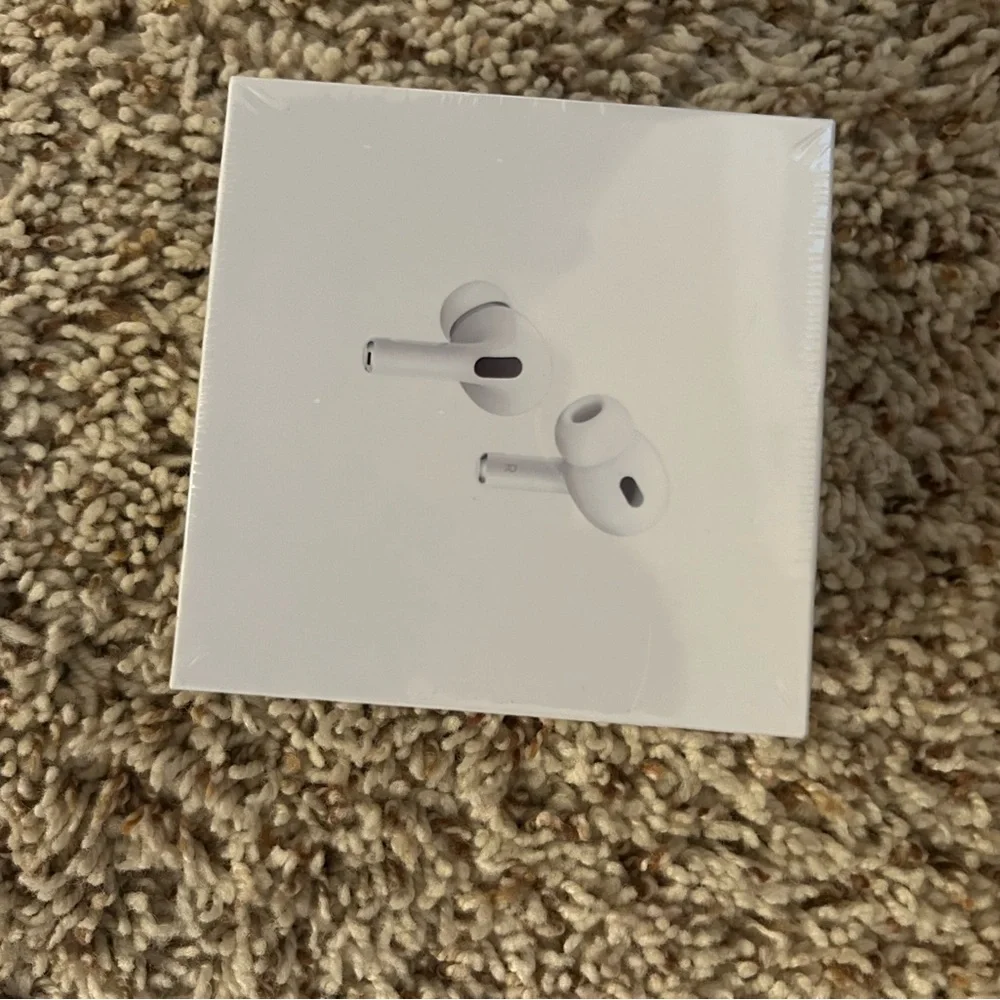 Apple AirPods Pro 2nd Gen with MagSafe Case