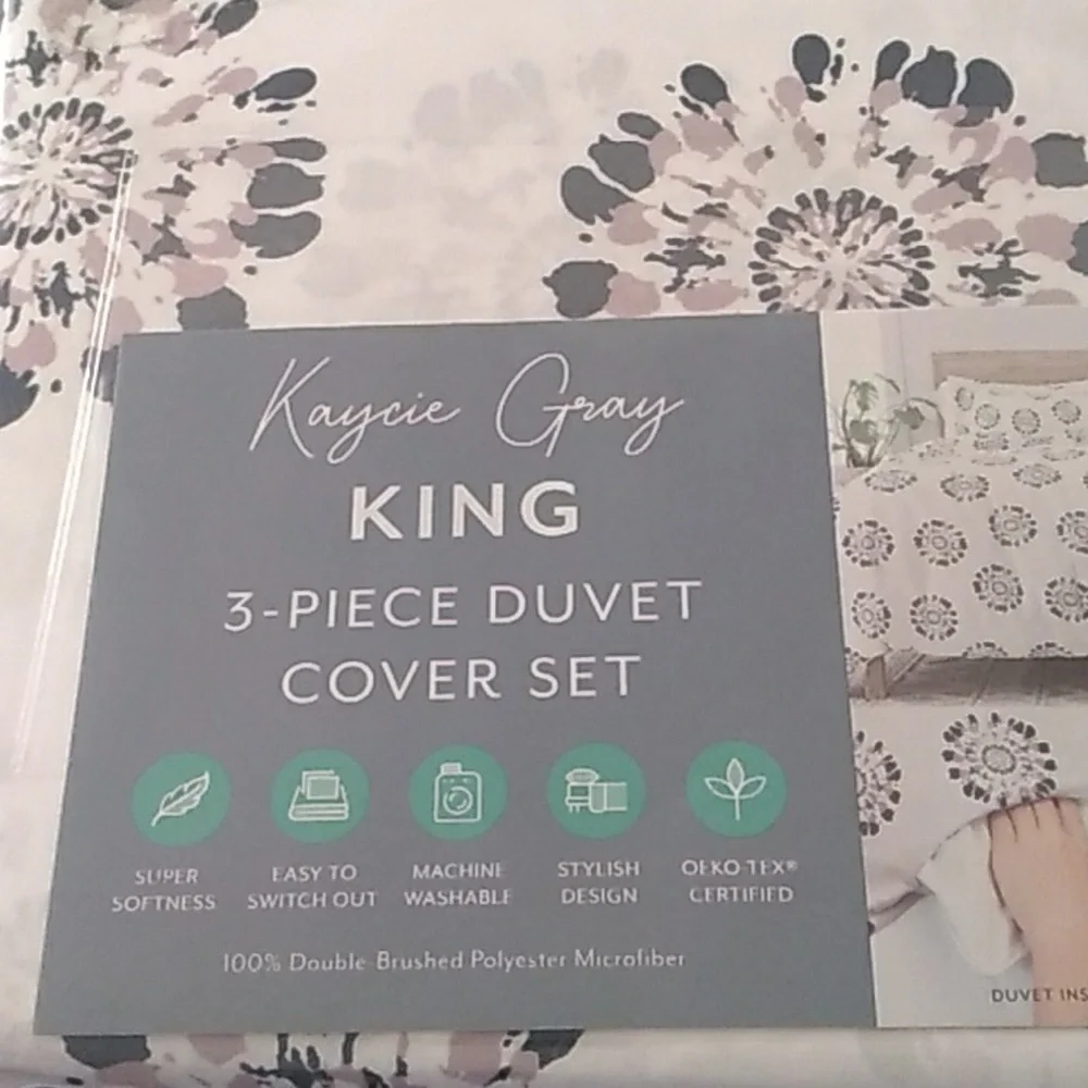 Kaycie Gray piece duvet