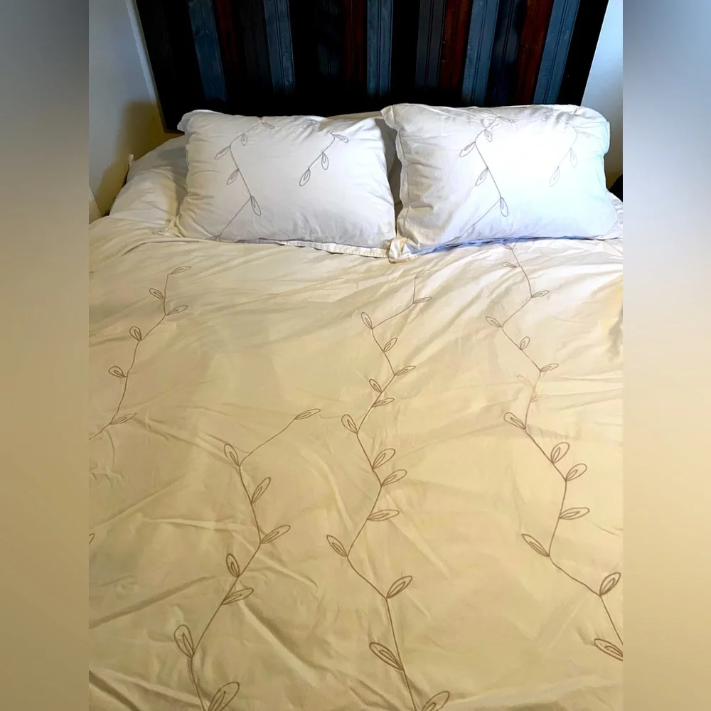W Hotel Brand Luxury Duvet Set