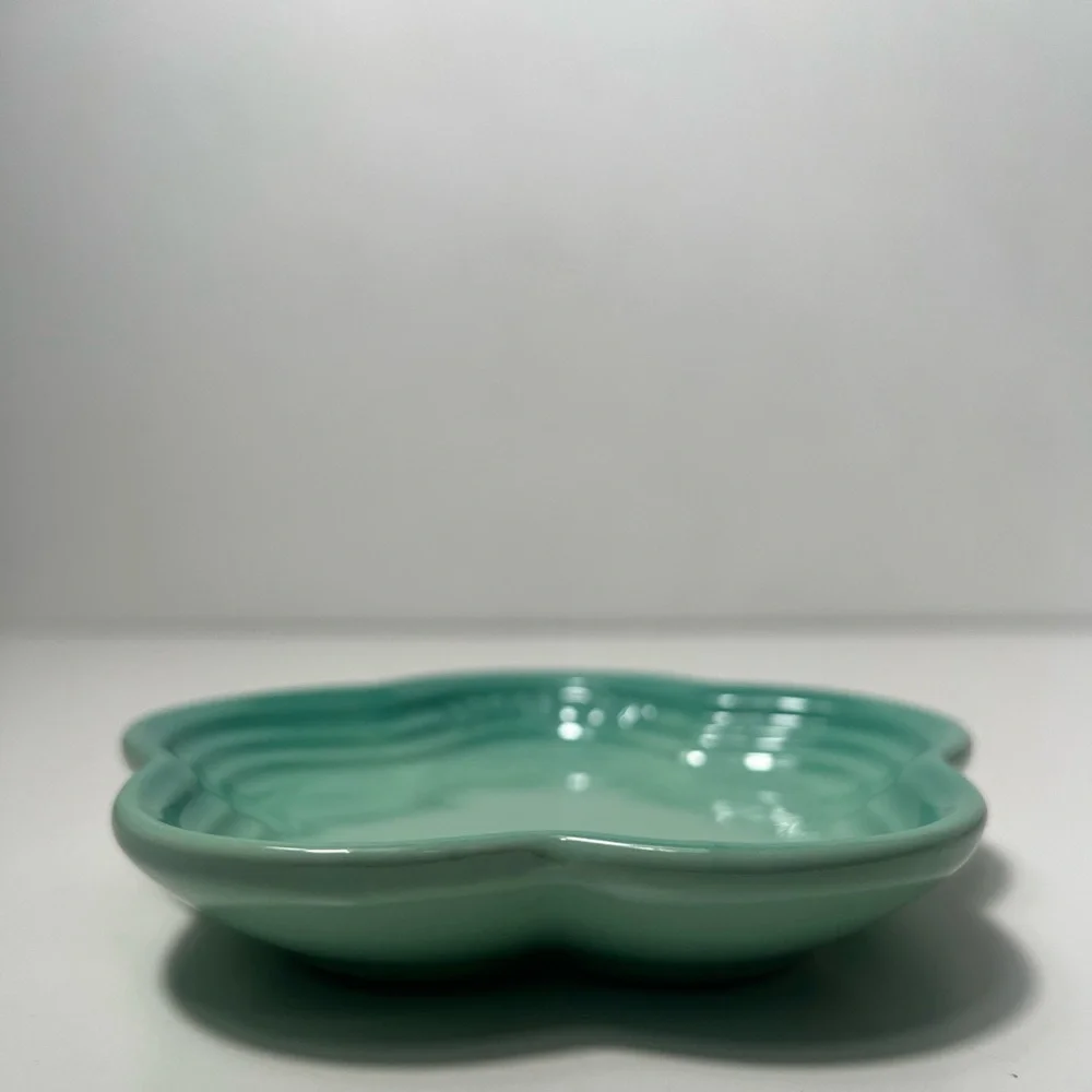 Le Creuset description add