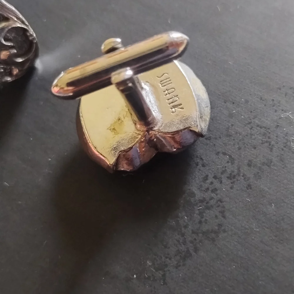 Vintage Swank Men's Cufflinks With Blue Stone‎