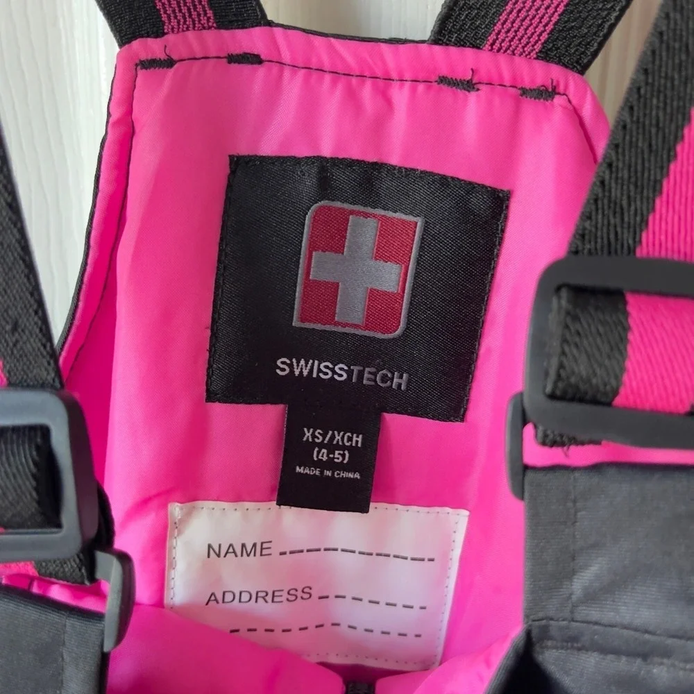Swiss Tech features black
