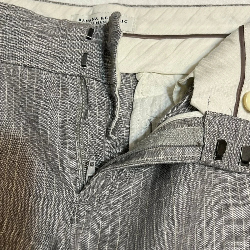 Banana Republic measurements laid