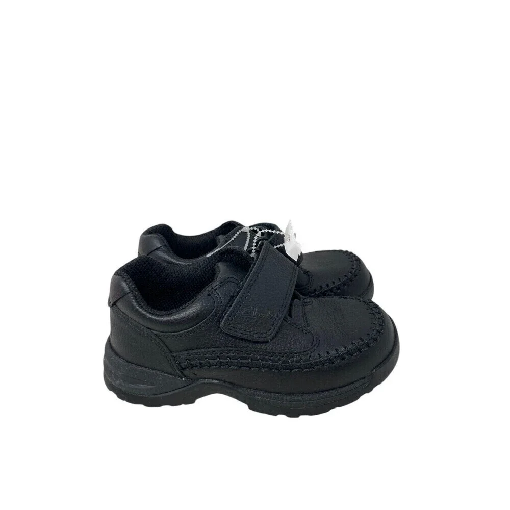 Clarks Caribou Sneakers Kids Size 8.5 9 Wide Black Leather Hook Loop Closure
