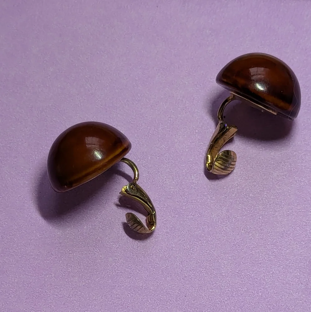 Vintage elegant brown
