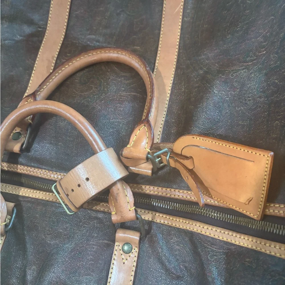 Louis Vuitton elegant duffel