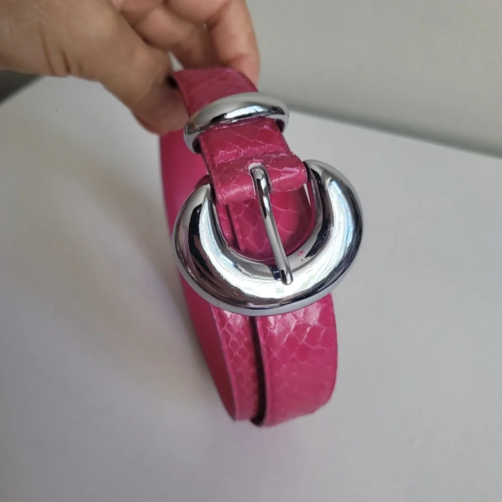 Vintage Hot Pink Snakeskin Ladies Belt Sz S