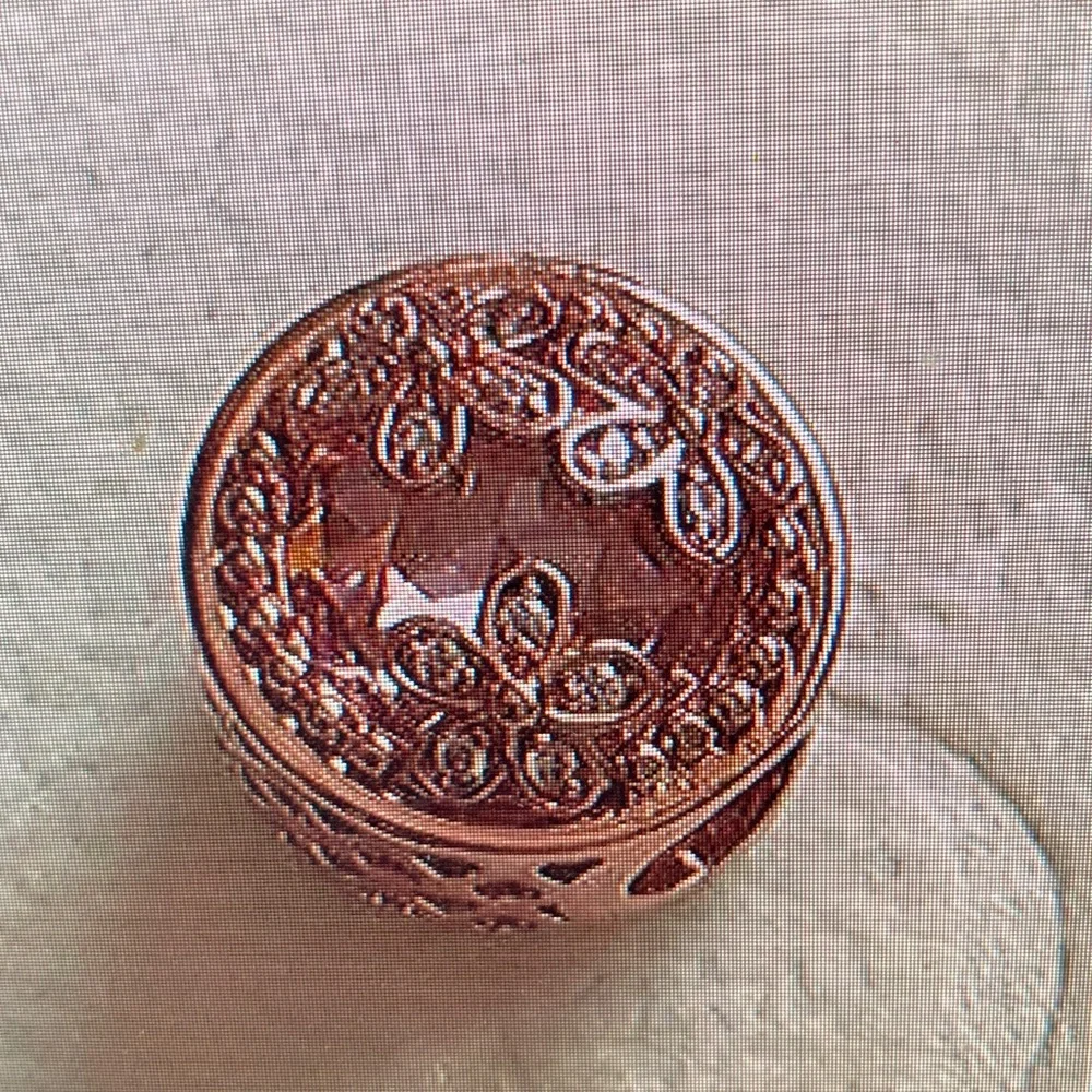 Pandora elegant charm
