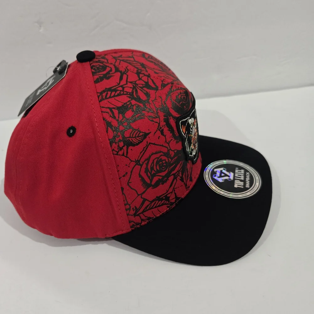 Top Level Men's snapback hats Ruthless Tiger And Roses. Black And Red
