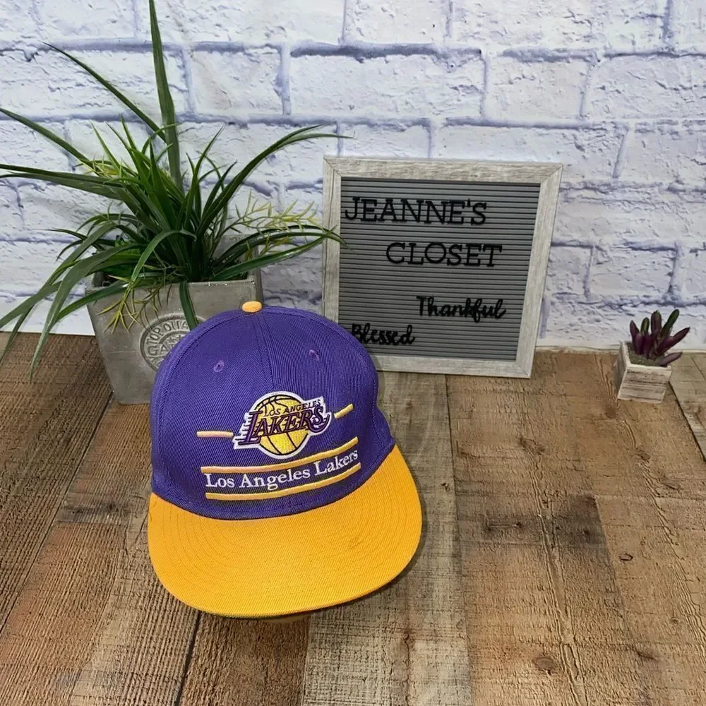 New Era NBA Los Angeles Lakers Snapback Hat 2Tone Color Cap Rare.
