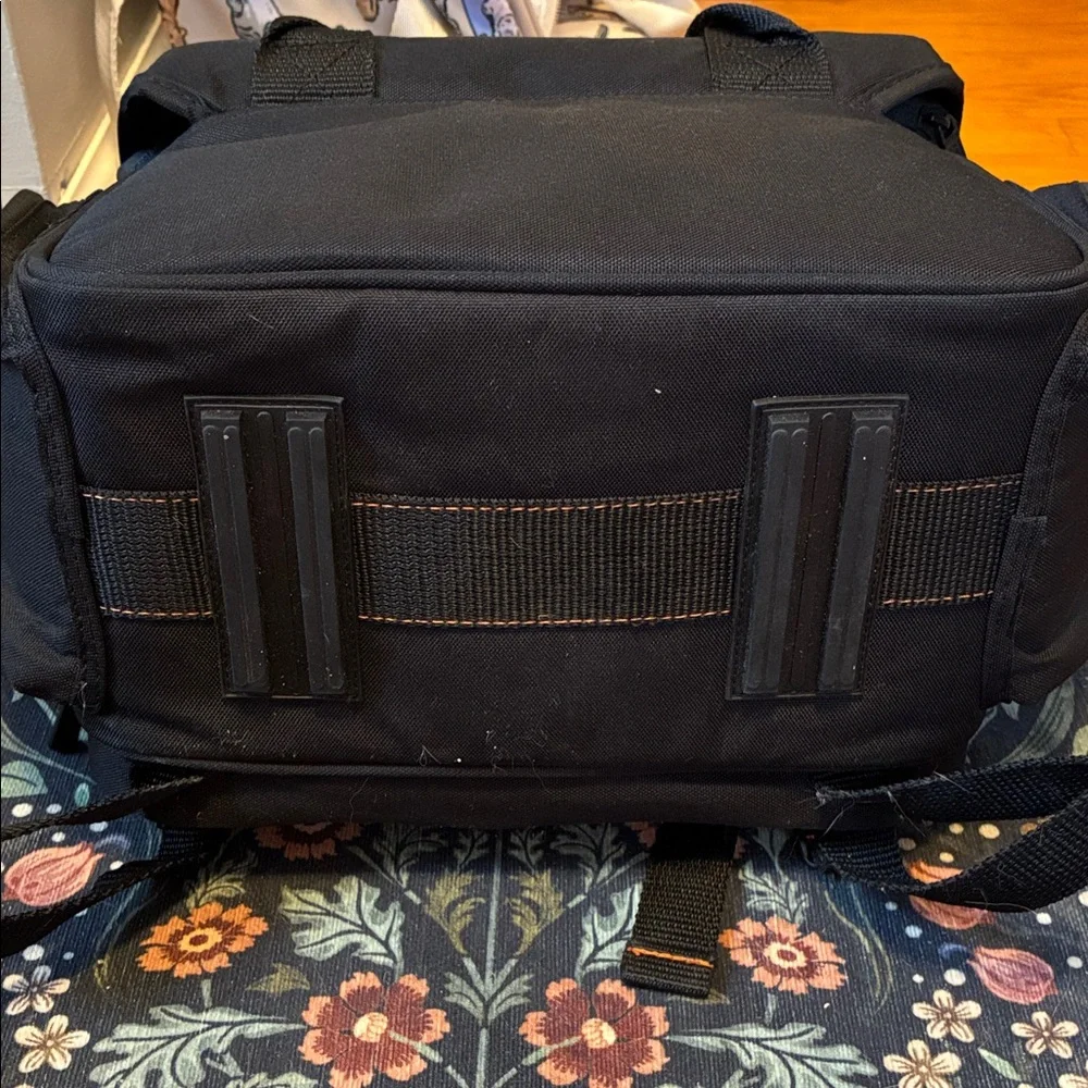 Amazon Basics sturdy camera