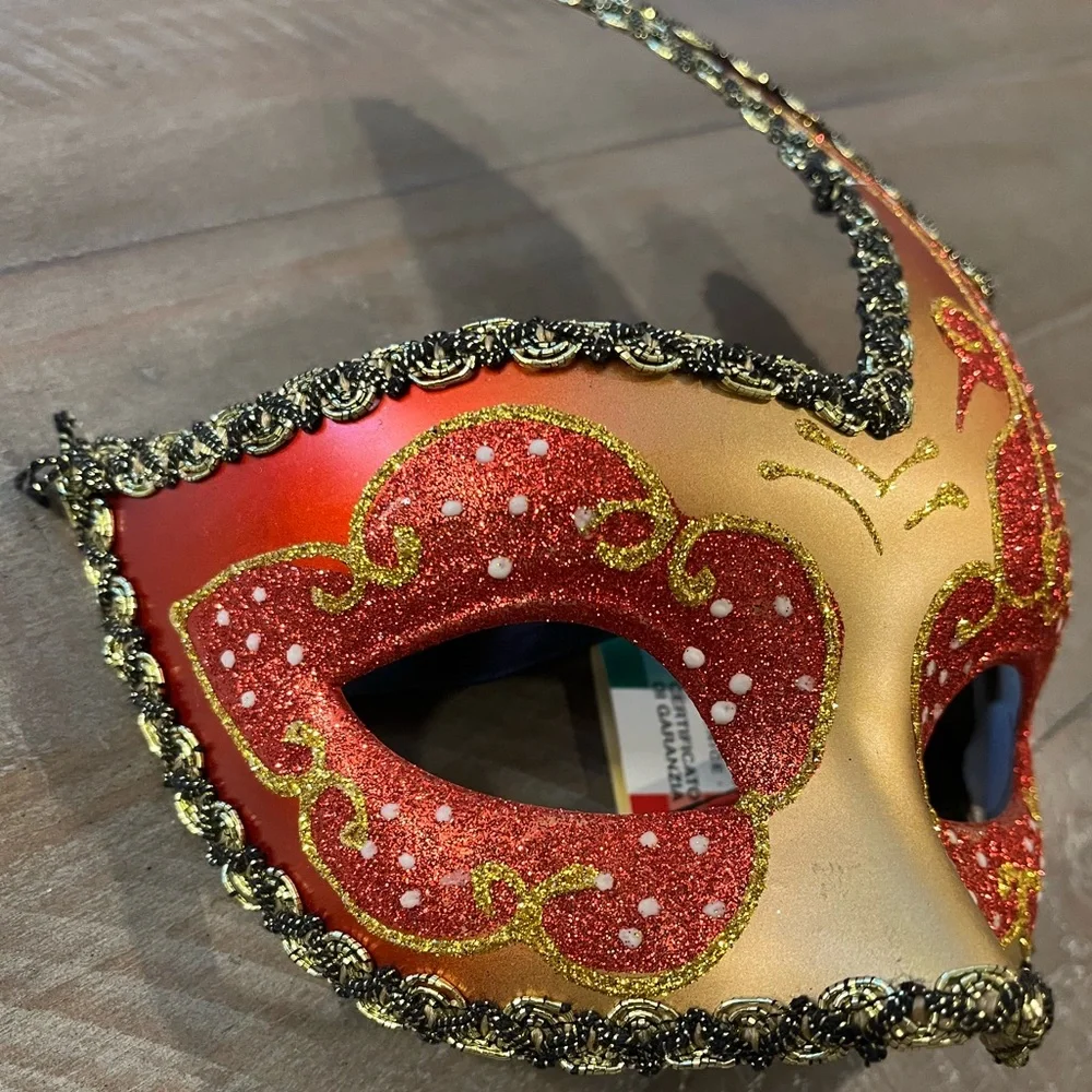 La Maschera Del Galeone nwt italian