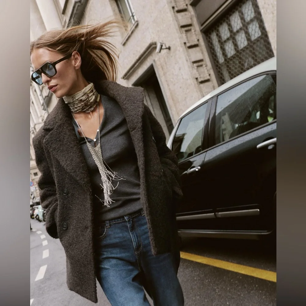 Zara stylish bouclé