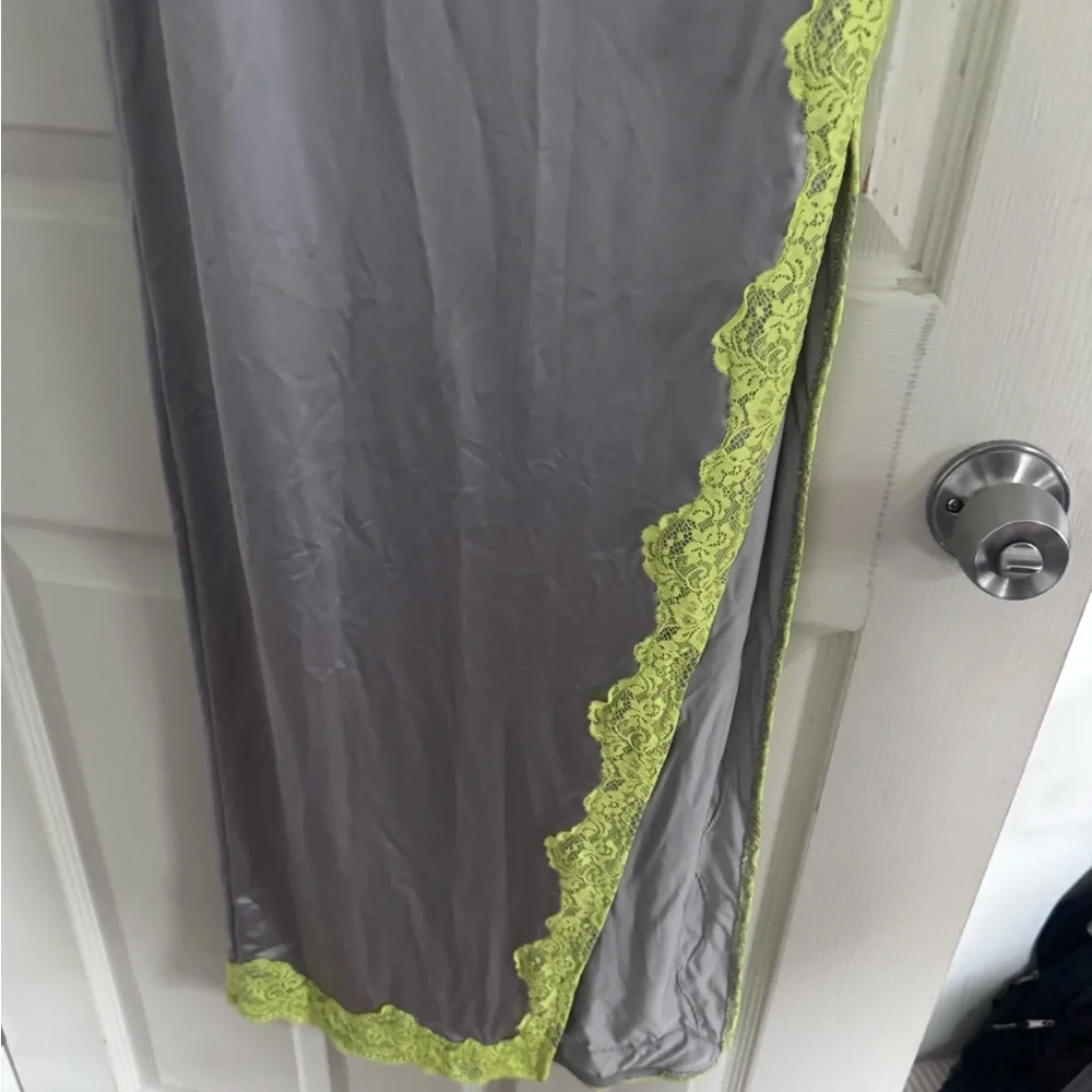 SKIMS LACE SWIM CAMI MAXI SKIRT | CHROME L