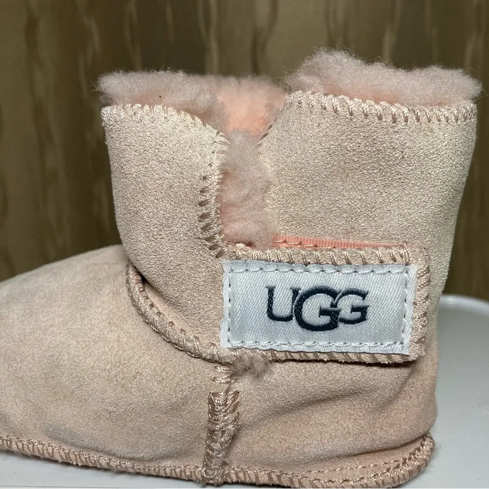 UGG questions photos