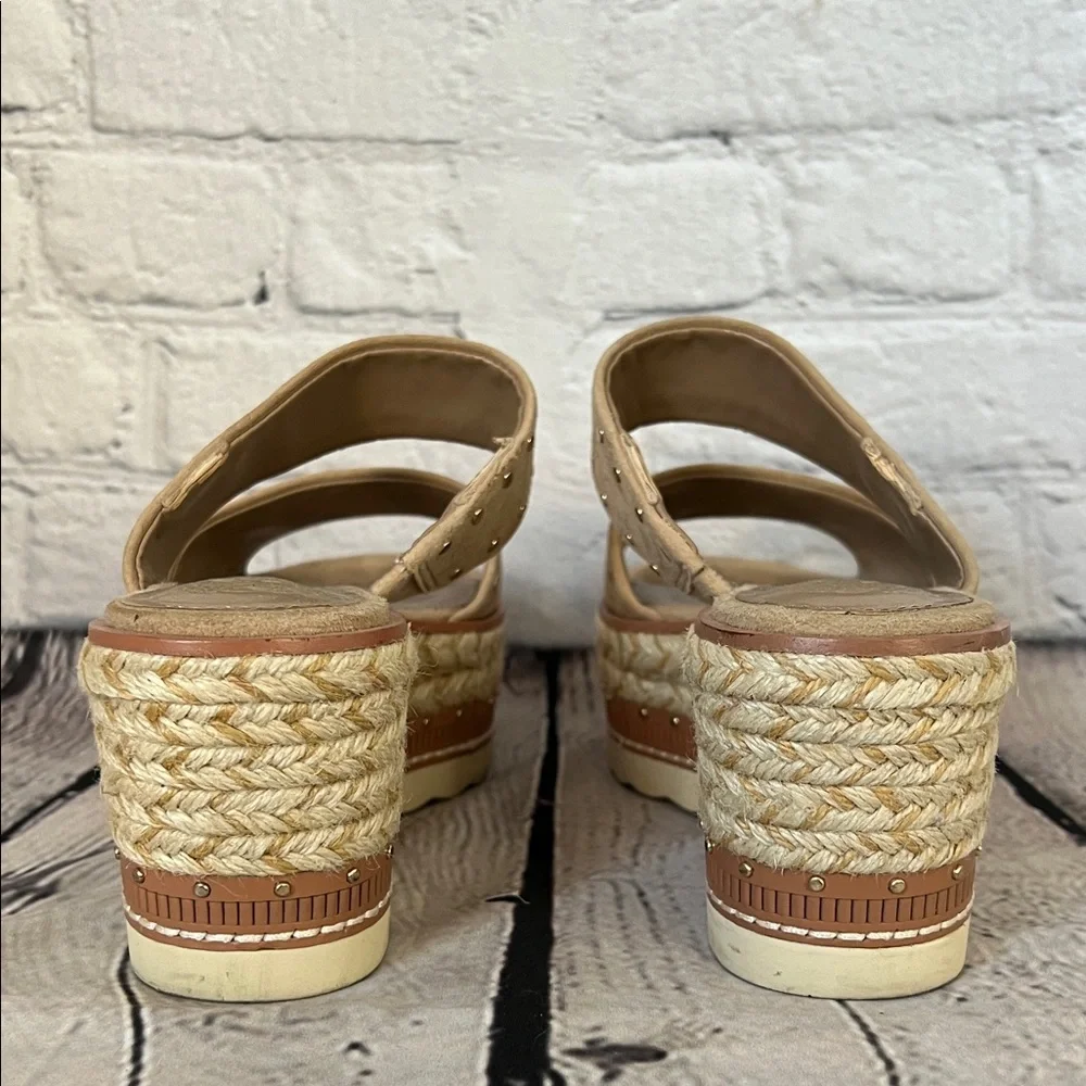 platform sandals colorway