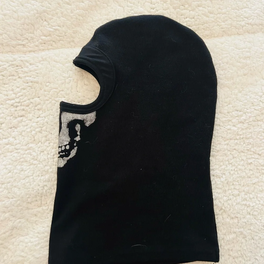 N/A black balaclava