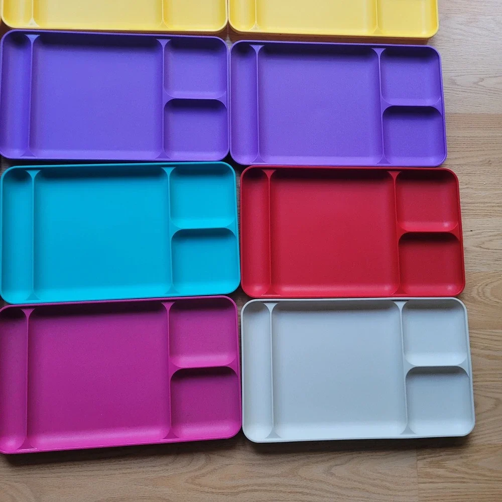 Tupperware organizing picnicware vintage