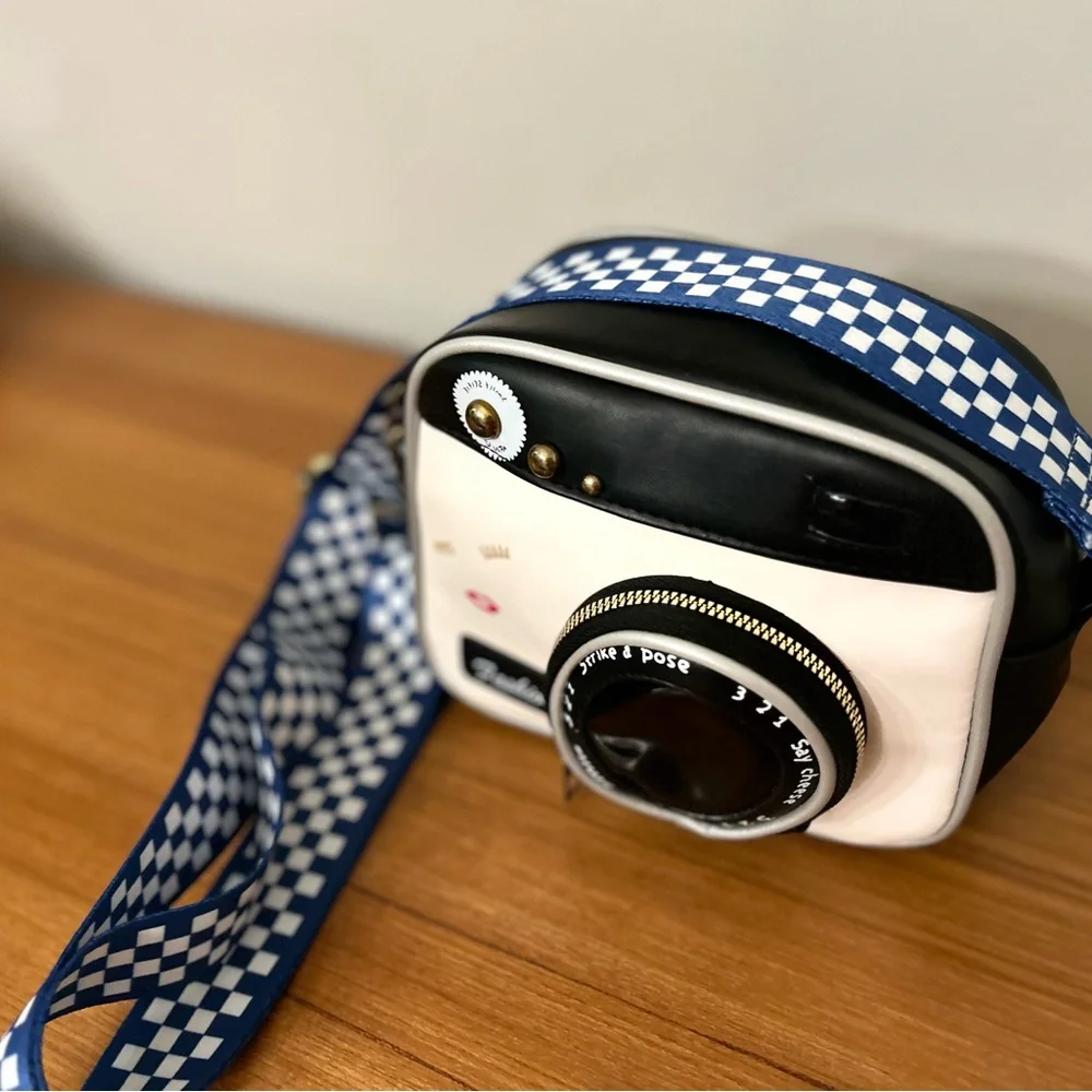 N/A stylish camera