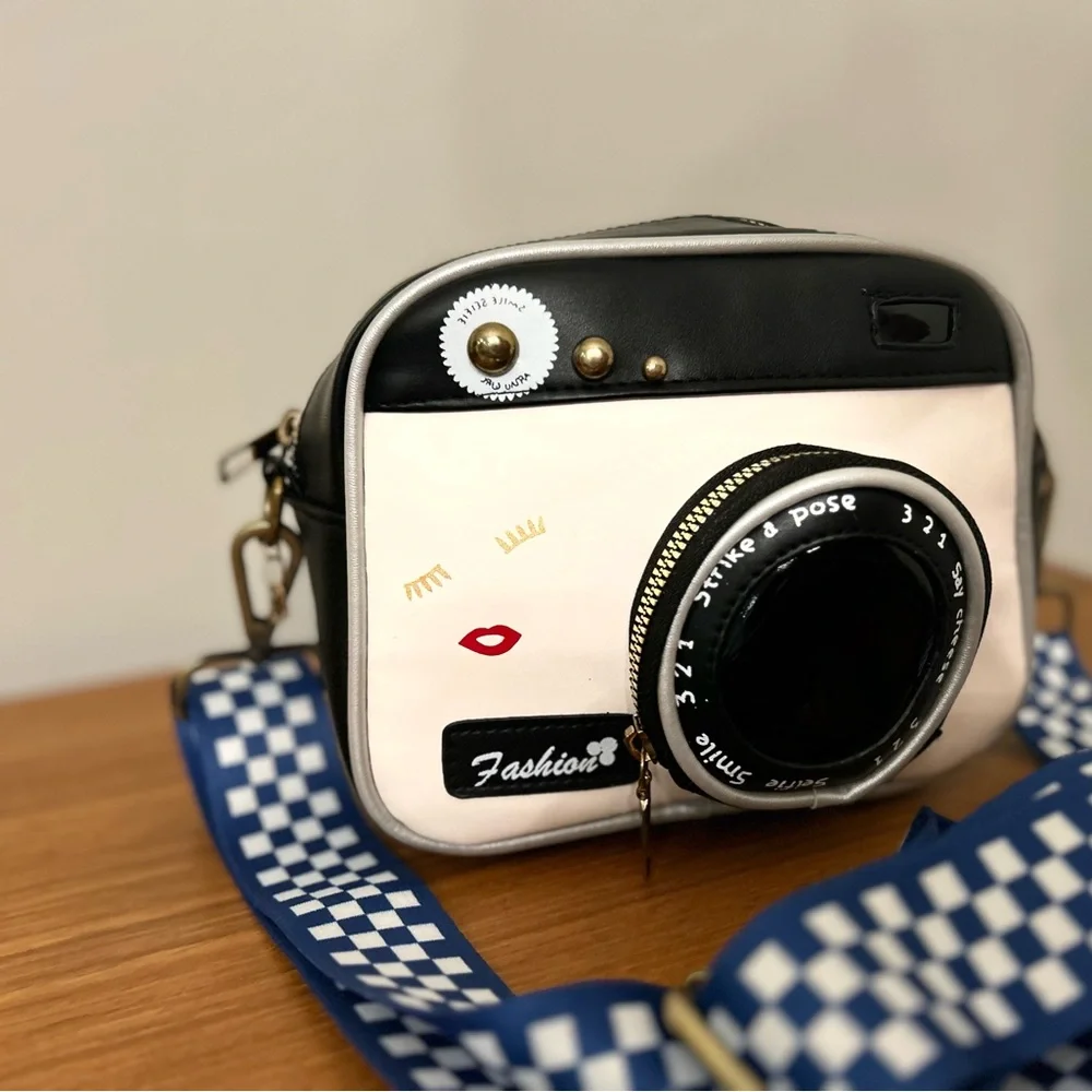 N/A stylish camera