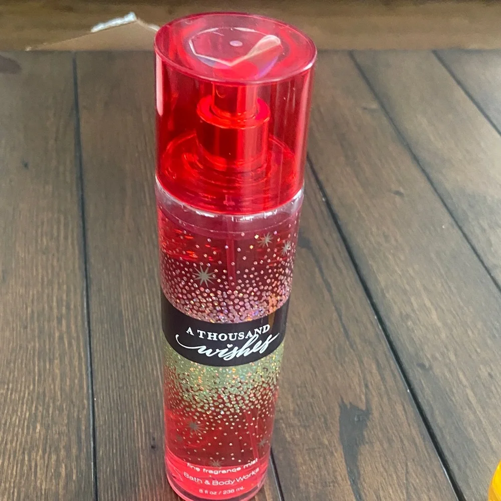 Bath & Body Works spray body night