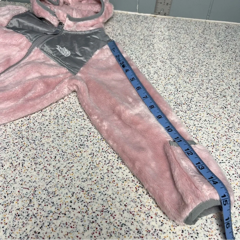 The North Face standard fit